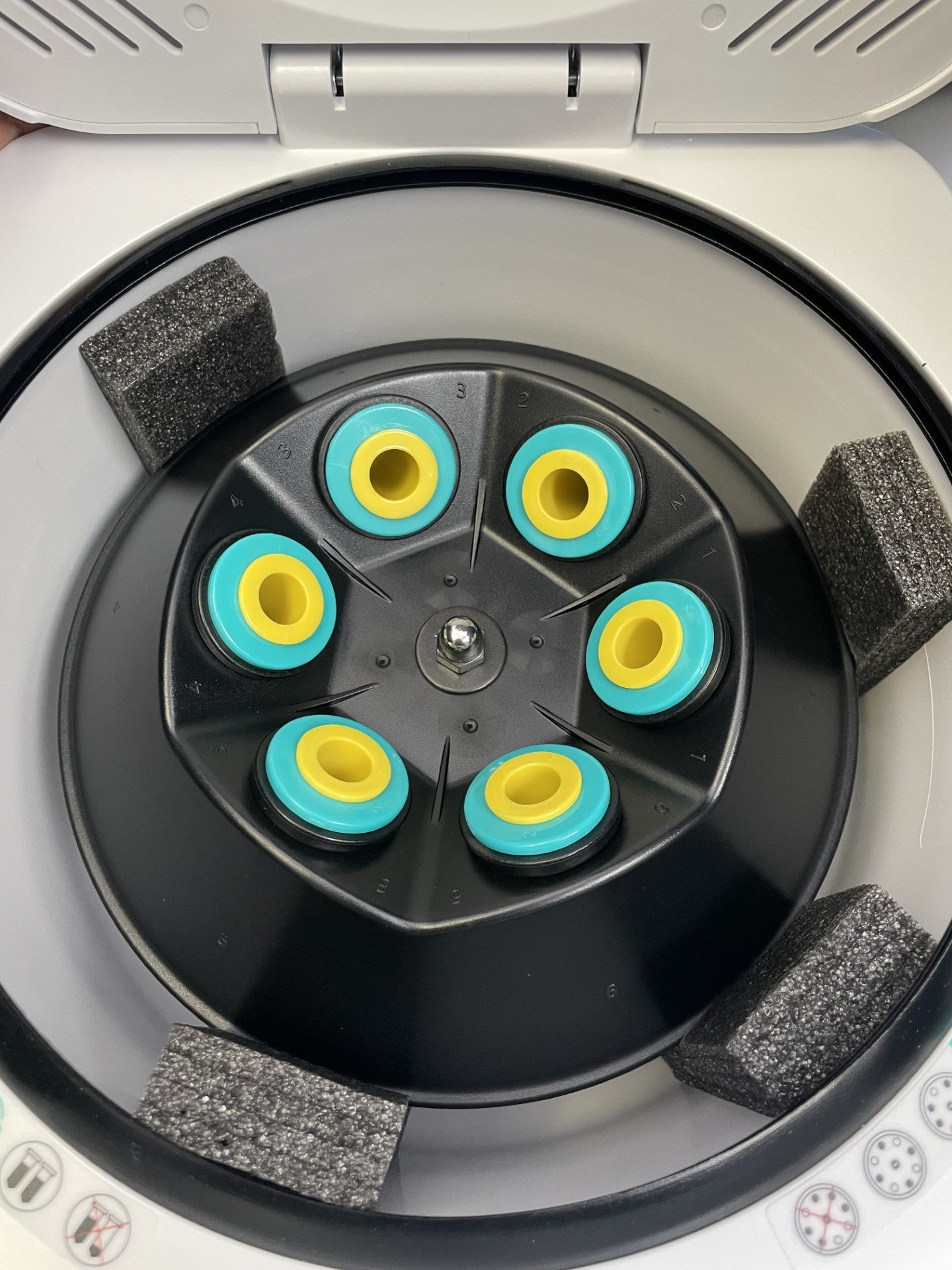 GB-Lab(TM) Benchtop Centrifuge - LC500